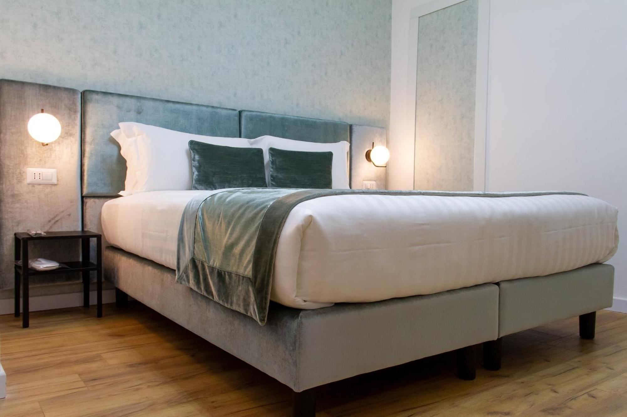Home At Rome St. Peter Rooms&Apartment エクステリア 写真
