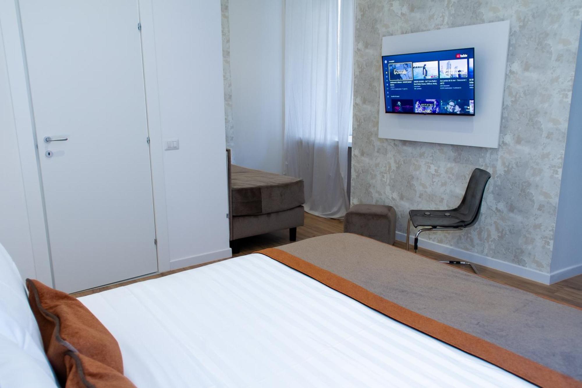 Home At Rome St. Peter Rooms&Apartment エクステリア 写真