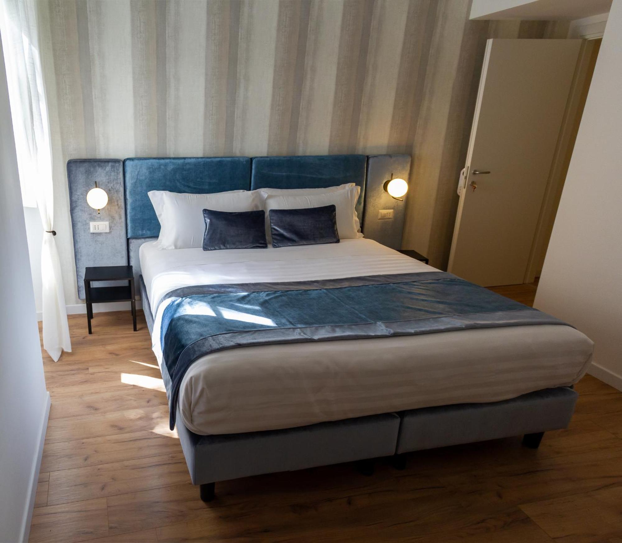 Home At Rome St. Peter Rooms&Apartment エクステリア 写真